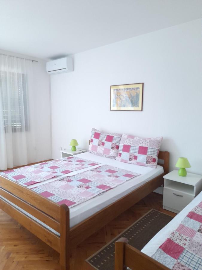 Apartment Gotovina Biograd Na Moru Exterior foto