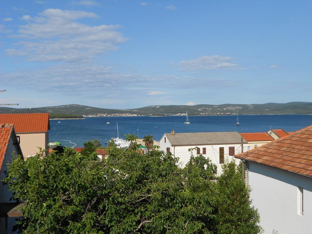 Apartment Gotovina Biograd Na Moru Exterior foto