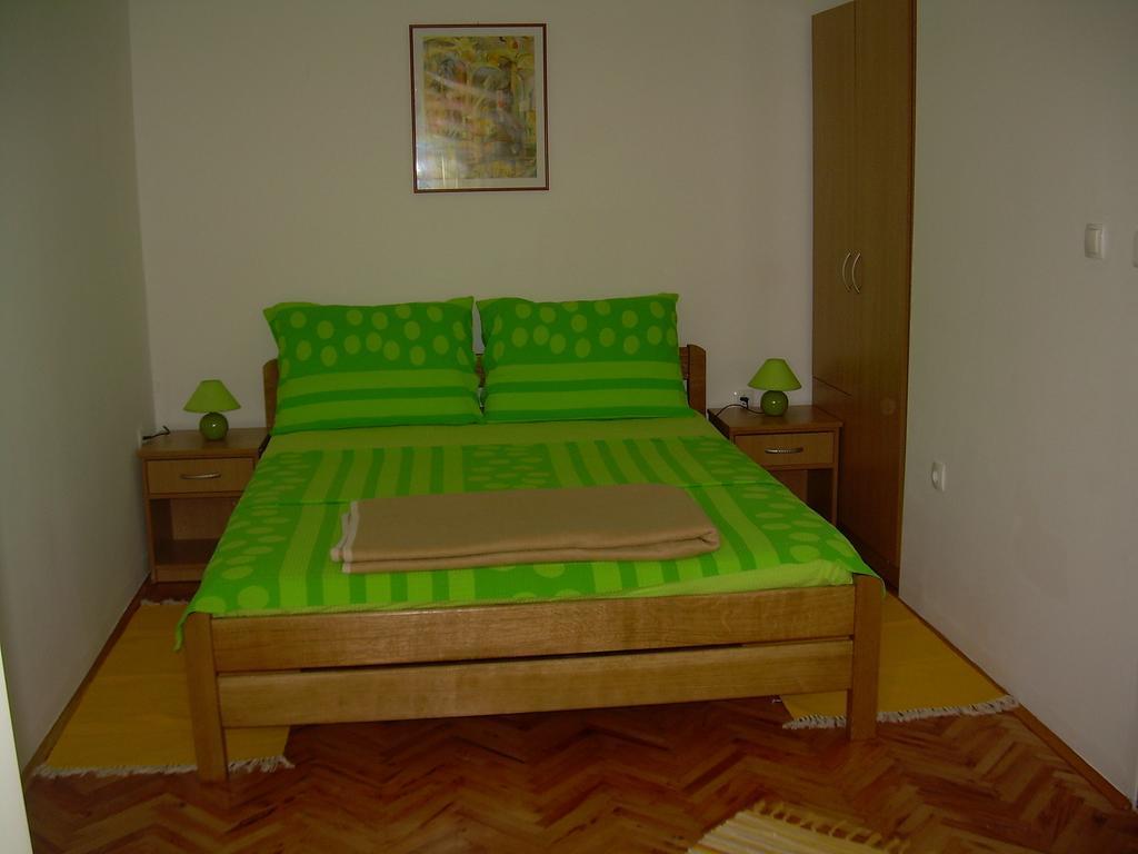 Apartment Gotovina Biograd Na Moru Quarto foto