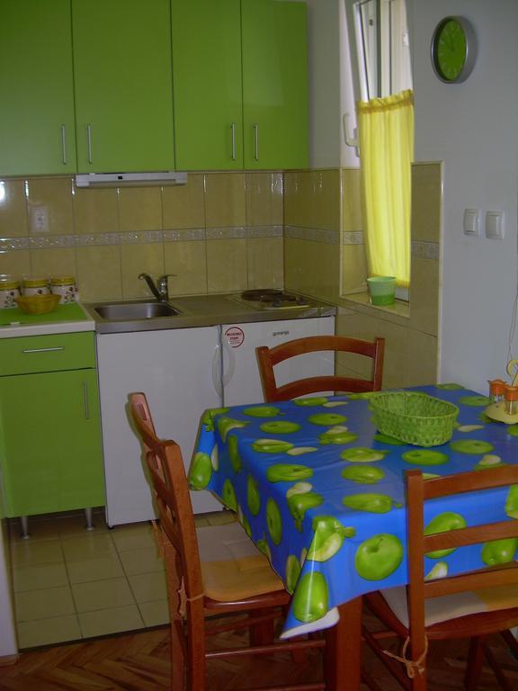 Apartment Gotovina Biograd Na Moru Quarto foto